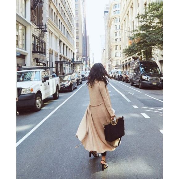 Babaton Kirby sweater women's size XS - Picture 3 of 10